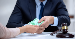 Mancanza del presupposto IRAP in caso di professionista socio di società