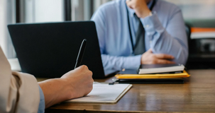 Come si registra un contratto preliminare