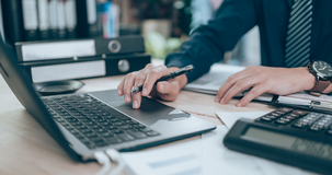 Controlli su fatture, scontrini e dichiarazioni IVA: PEC dall'Agenzia delle Entrate in arrivo