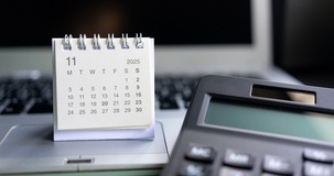 Scadenze novembre 2025, dal secondo acconto alla rottamazione: gran carico di pagamenti