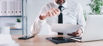 Regime forfettario e cessione diritti d'autore: guida alla dichiarazione dei redditi